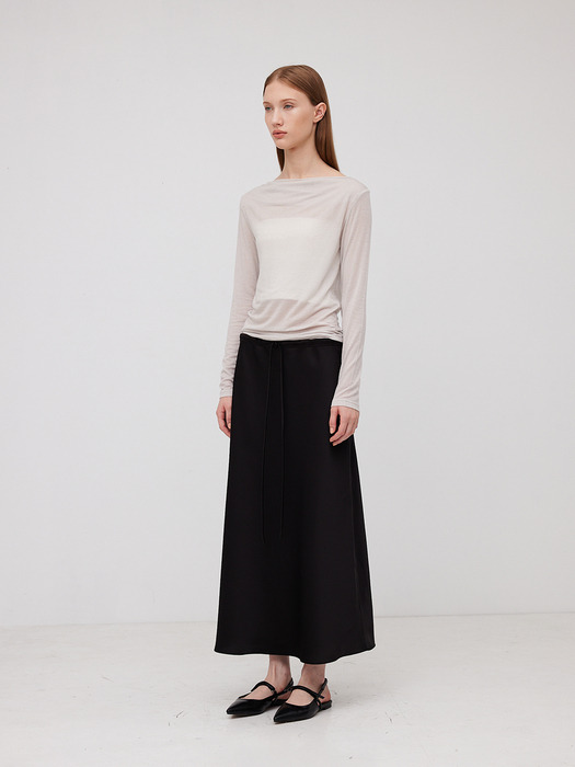 Soft satin long skirt / Black