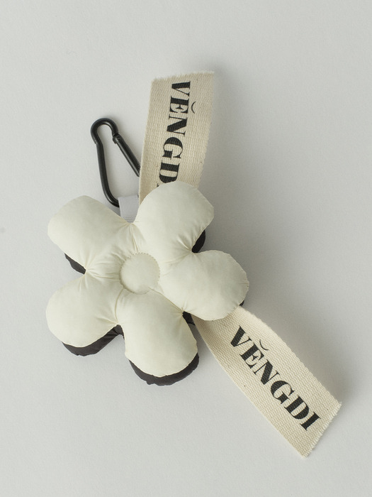 Padded Flower Keyring_White