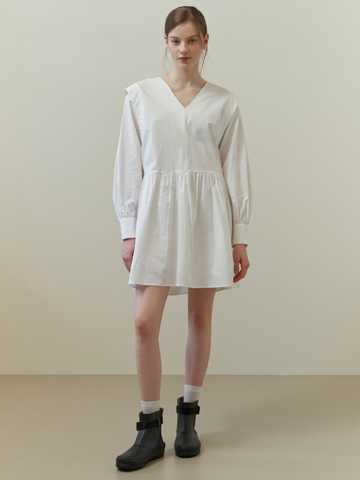 Back ribbon mini dress (white)