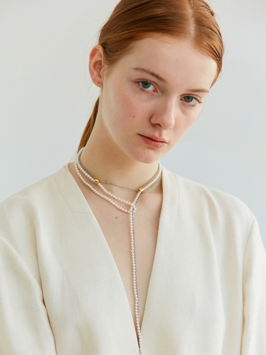 Thin Chain and Pearl drop necklace
