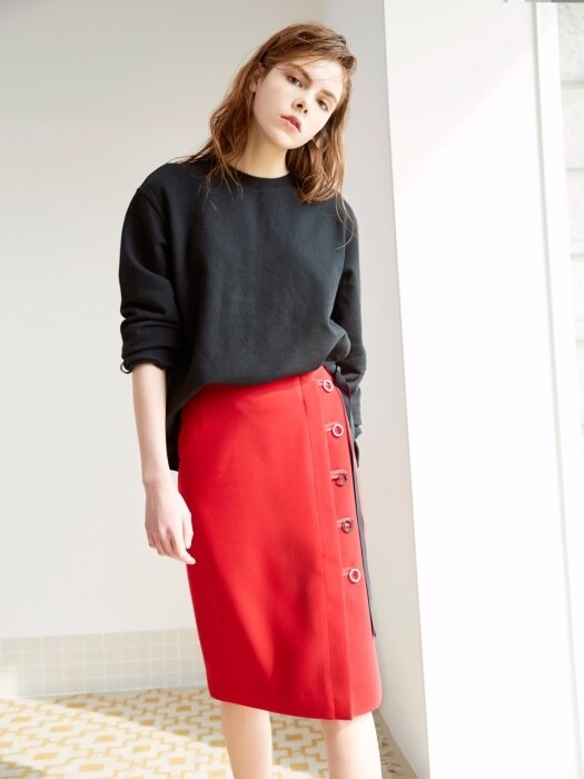 BUTTON DOWN MIDI SKIRT RED