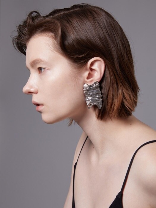 wave texture B earring