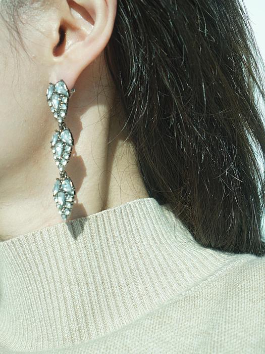 triple leaves earrings