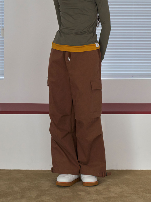 Belted bending cargo pants brown_woman