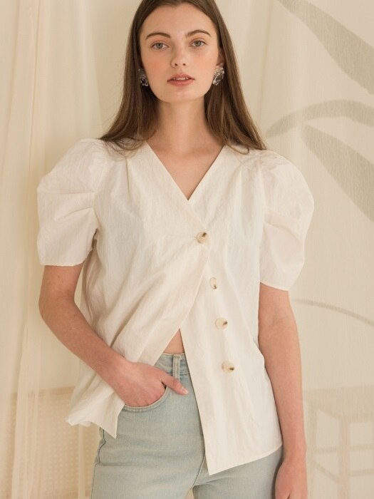 DOUBLE BUTTON PUFF BLOUSE (white)