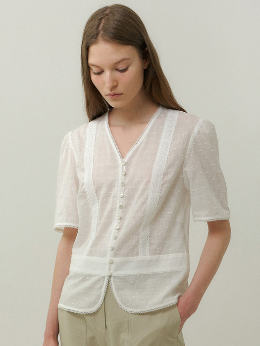 cotton lace button blouse (white)