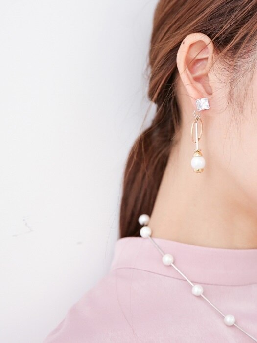 SM-17-ACC39 (earrings)