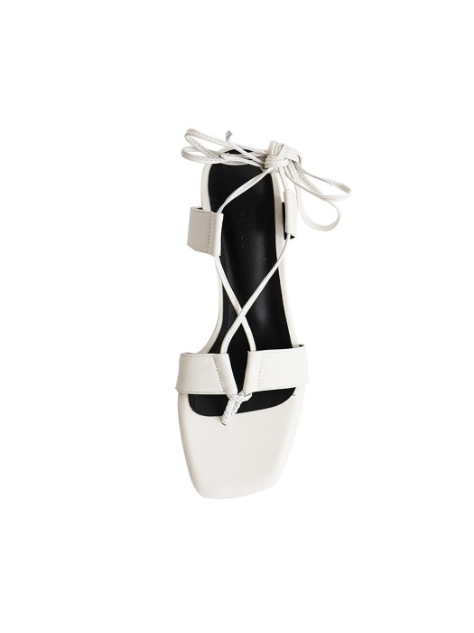 city lace up sandal - white