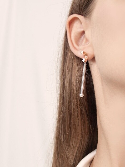 Flower C- drop earring