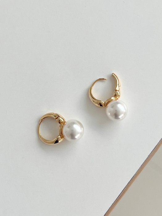 10mm pearl one touch earrings