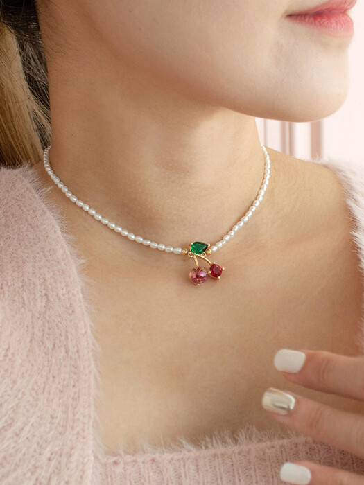 Cherry Snowball Pearl Necklace 
