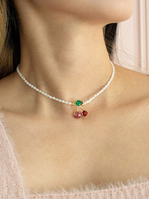 Cherry Snowball Pearl Necklace 