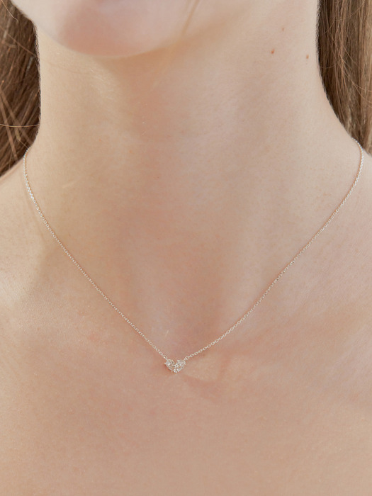 pixie ribbon cubic necklace