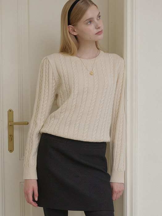 Wool Cable Knit Pullover - Ivory