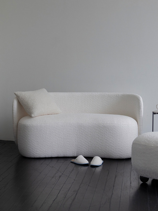 Clam 2 Seater Sofa (Ivory)