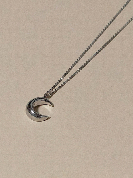 Moon necklace Silver