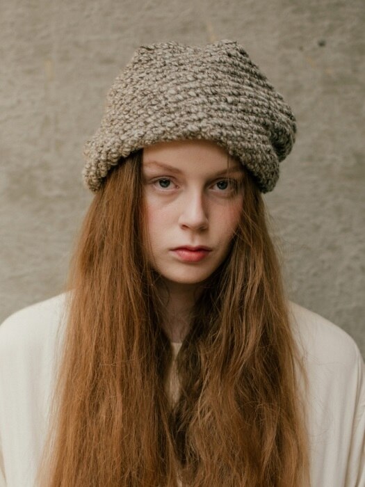 Loose alpaca beanie  - Beige