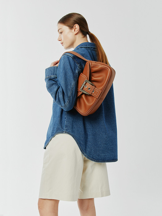 [단독]Arc shoulder bag / camel