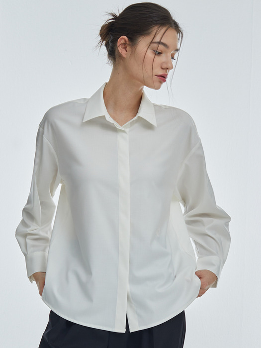Closet Hidden Shirt [White]