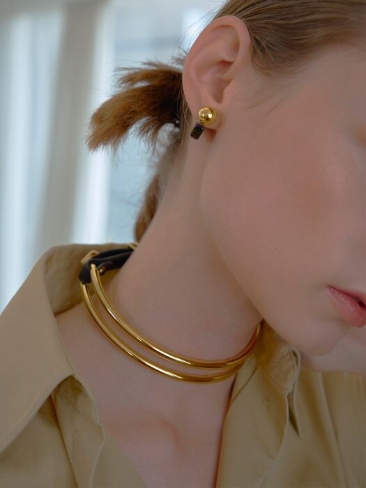  Gold Wire Leather Choker