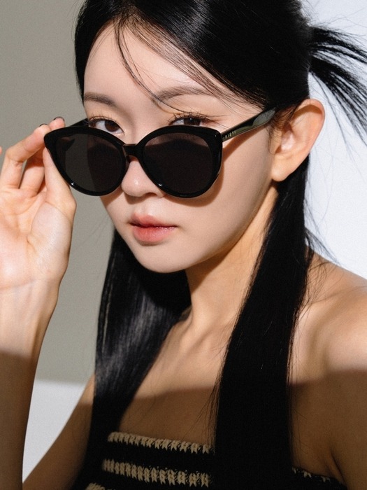 LUKA RT 4034 C1 Black unisex round cateyes sunglasses