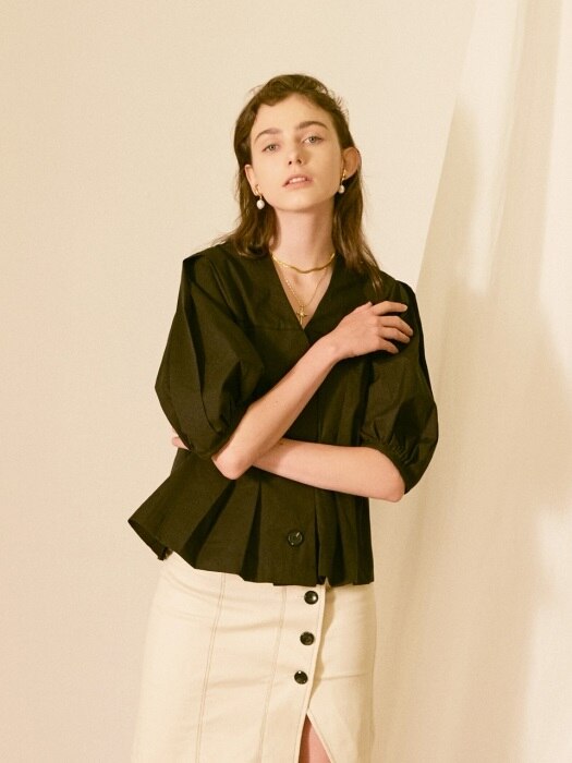 Isabelle Pleated Button Blouse_Black
