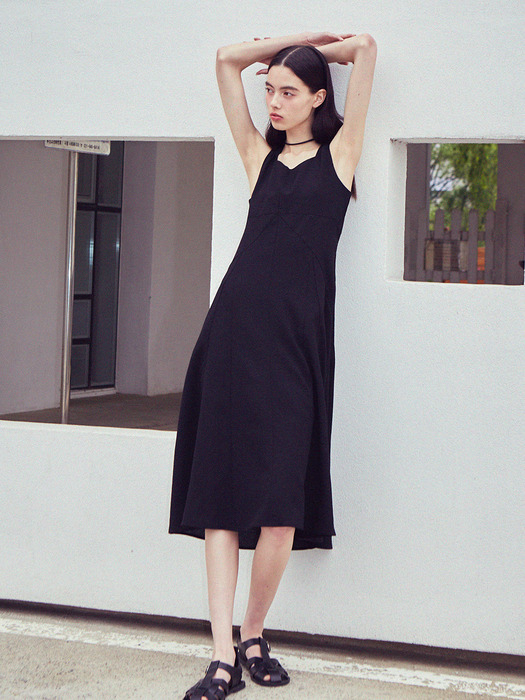 [LINE] Line Point Strap Dress (Black)