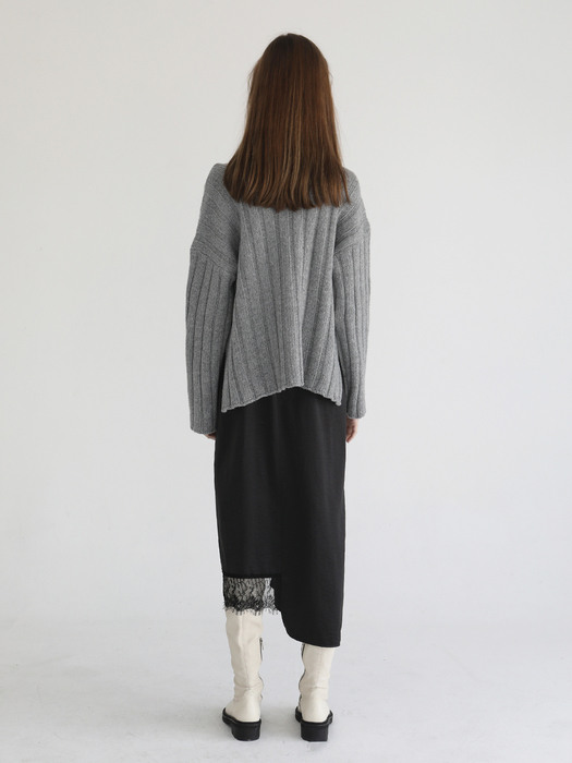 Two tone v-neck knit [Grey]