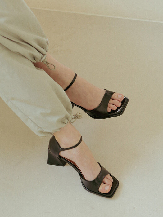 ljh7011 sandals _ 3colors
