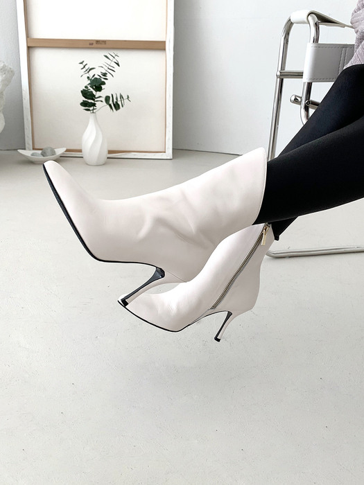 Linda Ankle boots heels Cream White