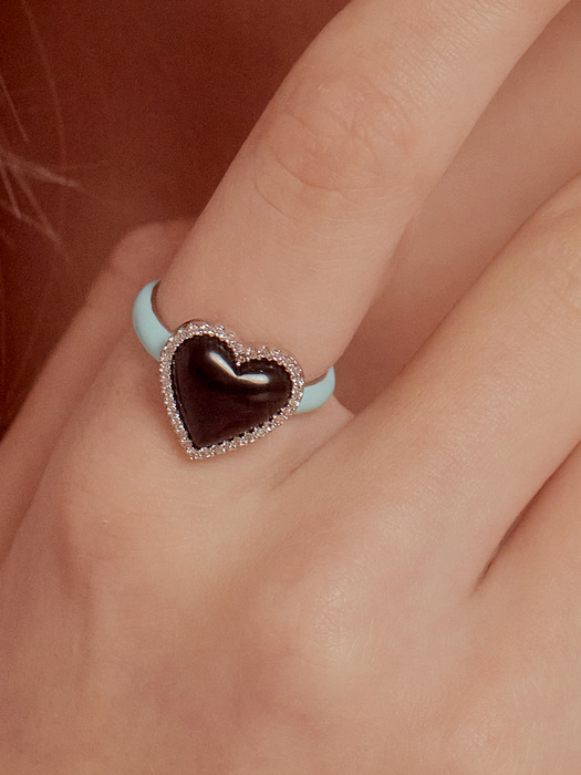 Classic Cubic Heart Ring CR1803