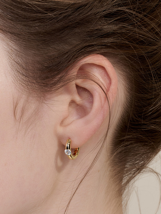 Jerabel one-touch earring