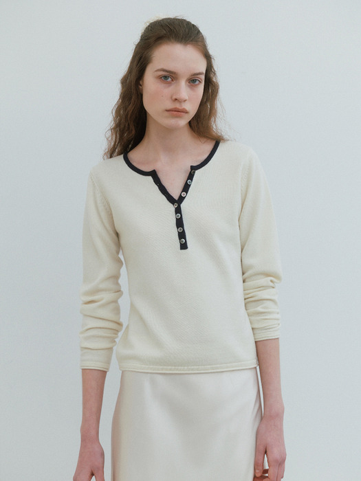 Angie Buttoned Knit in Cream