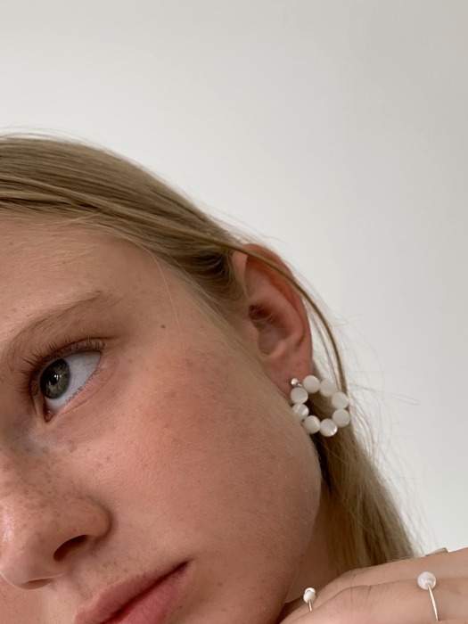 [usual M.E]circle seashell earrings