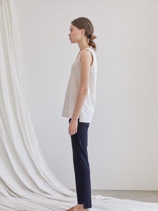 LINEN SLEEVELESS TOP_IVORY	