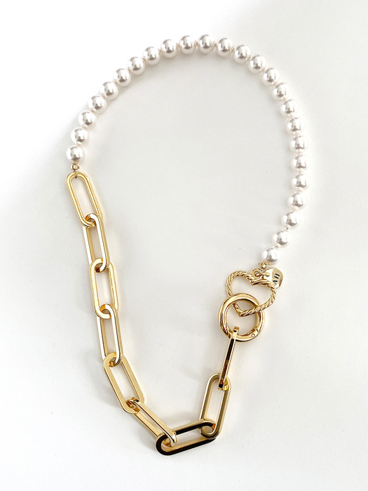 Bold chain Mixed Pearl Necklace