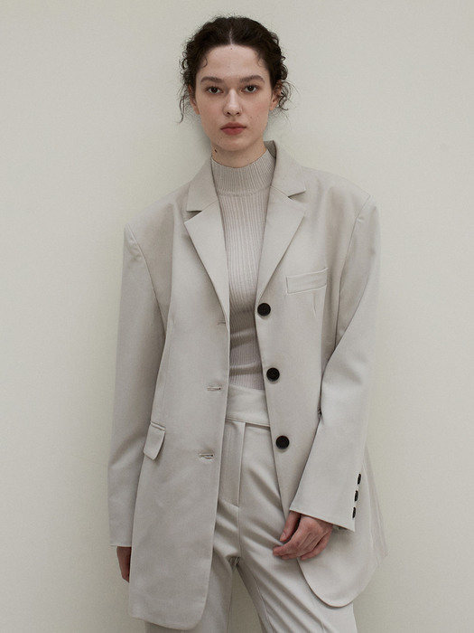 OU930 slim waist over jacket (grayish beige)