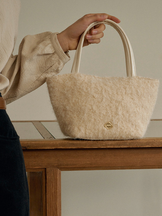 T Hairy Wool Tote Bag_Butter
