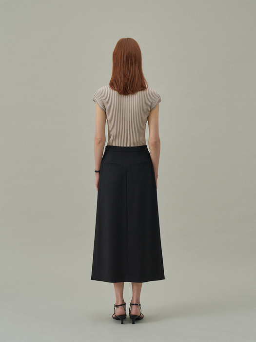 Diagonal Line Tuck Skirt[LMBDSPSK404]-Black