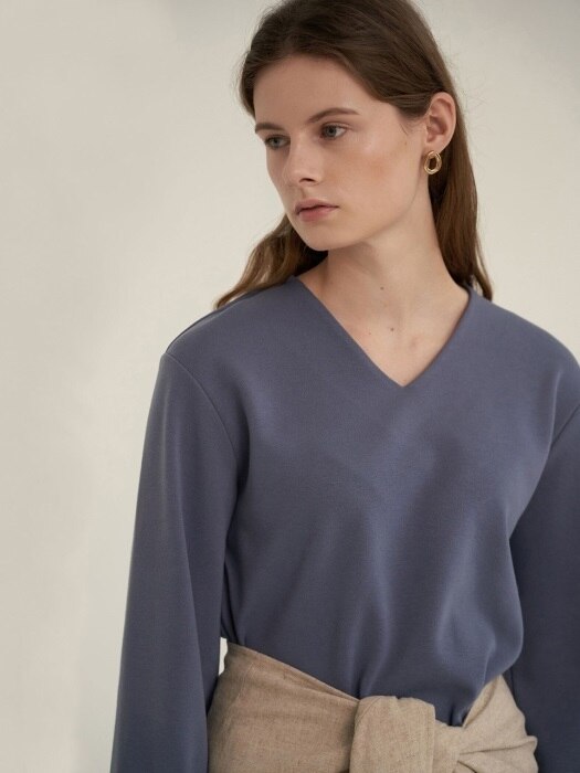 V-NECK SIMPLE TOP DUSTY BLUE
