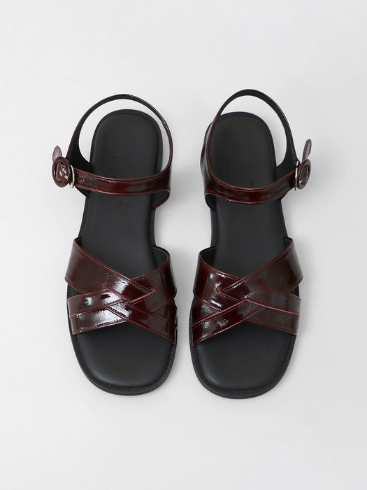 Shiny Leather Crossover Sandals . Burgundy
