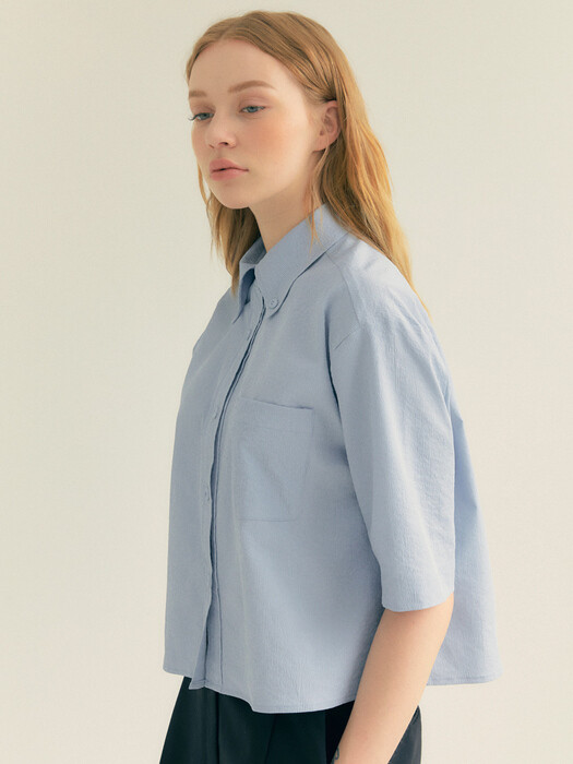  Stripe Wrinkle Pocket Crop Shirt (Light blue)