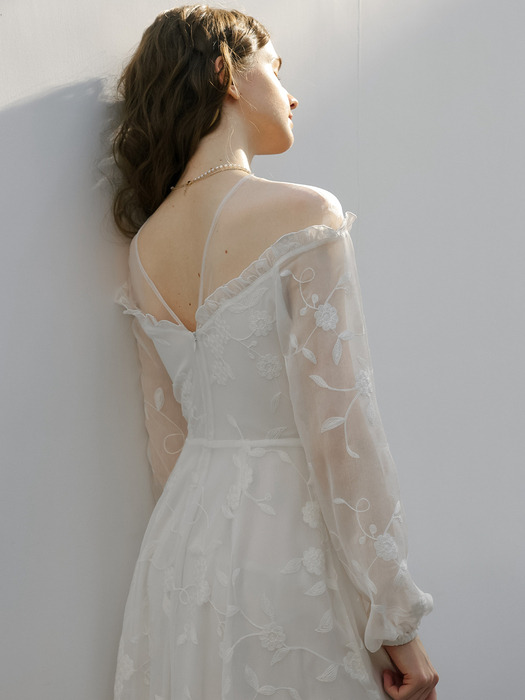 DD_Bride lace embroidered dress