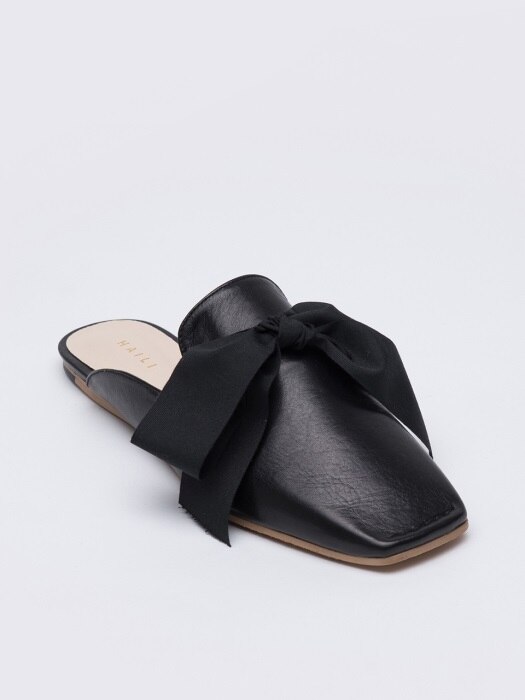 Ribbon Romance Mule_Black