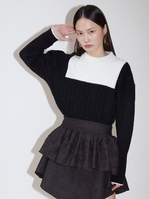Square wool knit - black