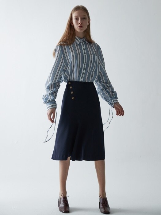 CURVES BUTTON FLARE SKIRT_NAVY