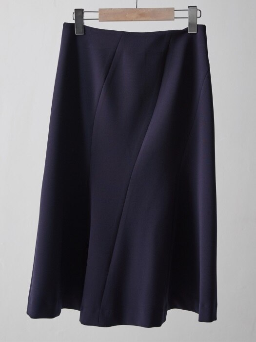 CURVES BUTTON FLARE SKIRT_NAVY