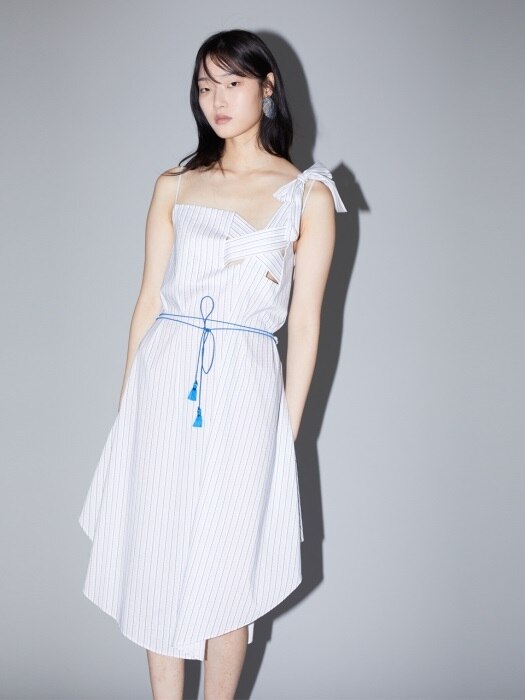 ribbon X dress (white)