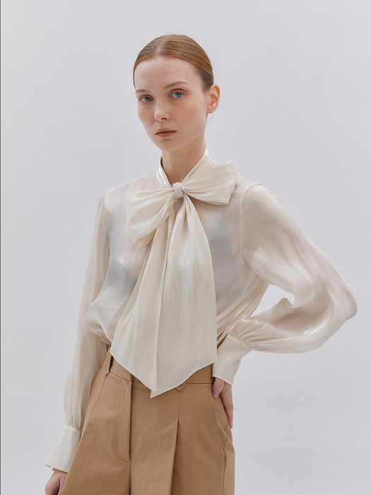 GLOSSY TIE BLOUSE_IVORY