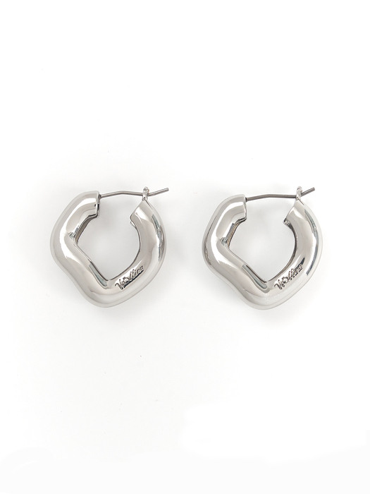 Metal Wave Link Earrings_Silver